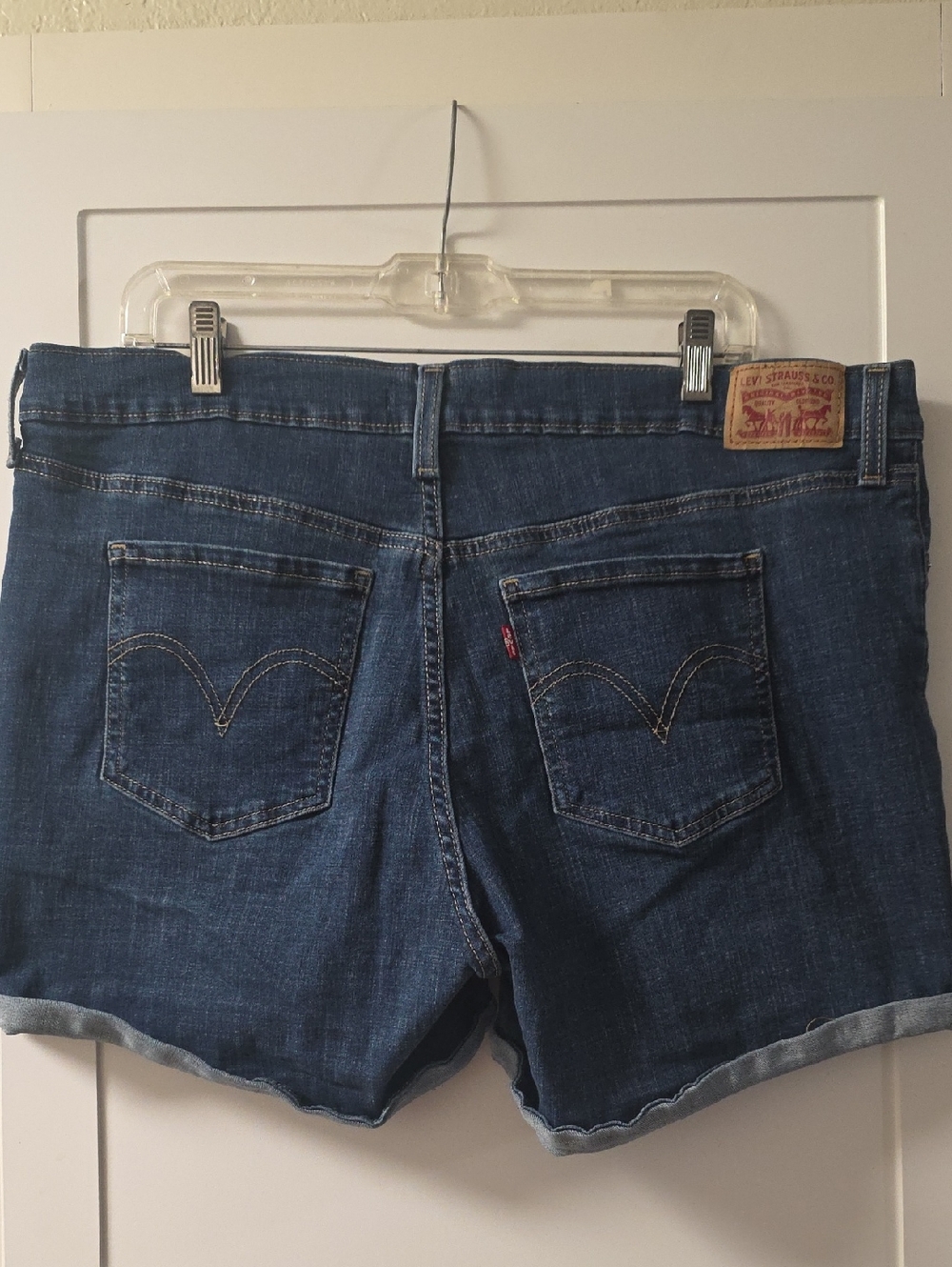 Levi's Blue Denim Casual Rolled Hem Shorts Size 18/34